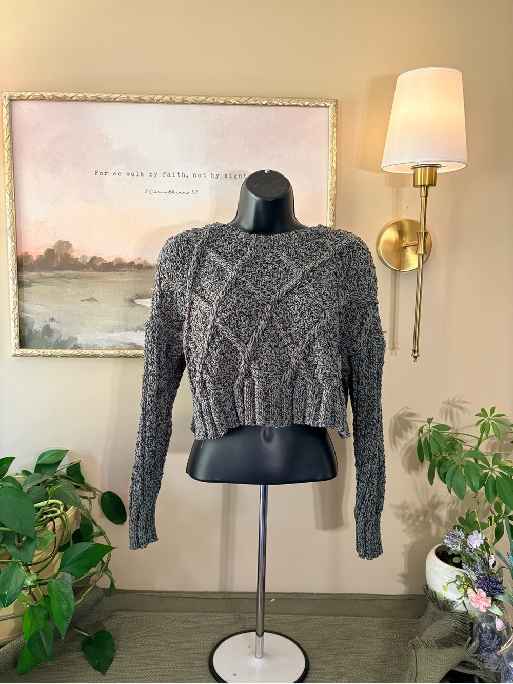 Arizona Jean Company Green Cropped Cable Knit Sweater